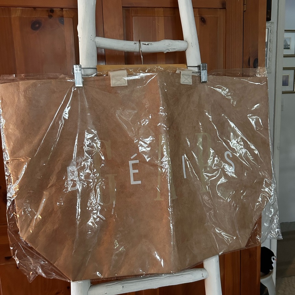Beis x GAP tote bag, cavas material